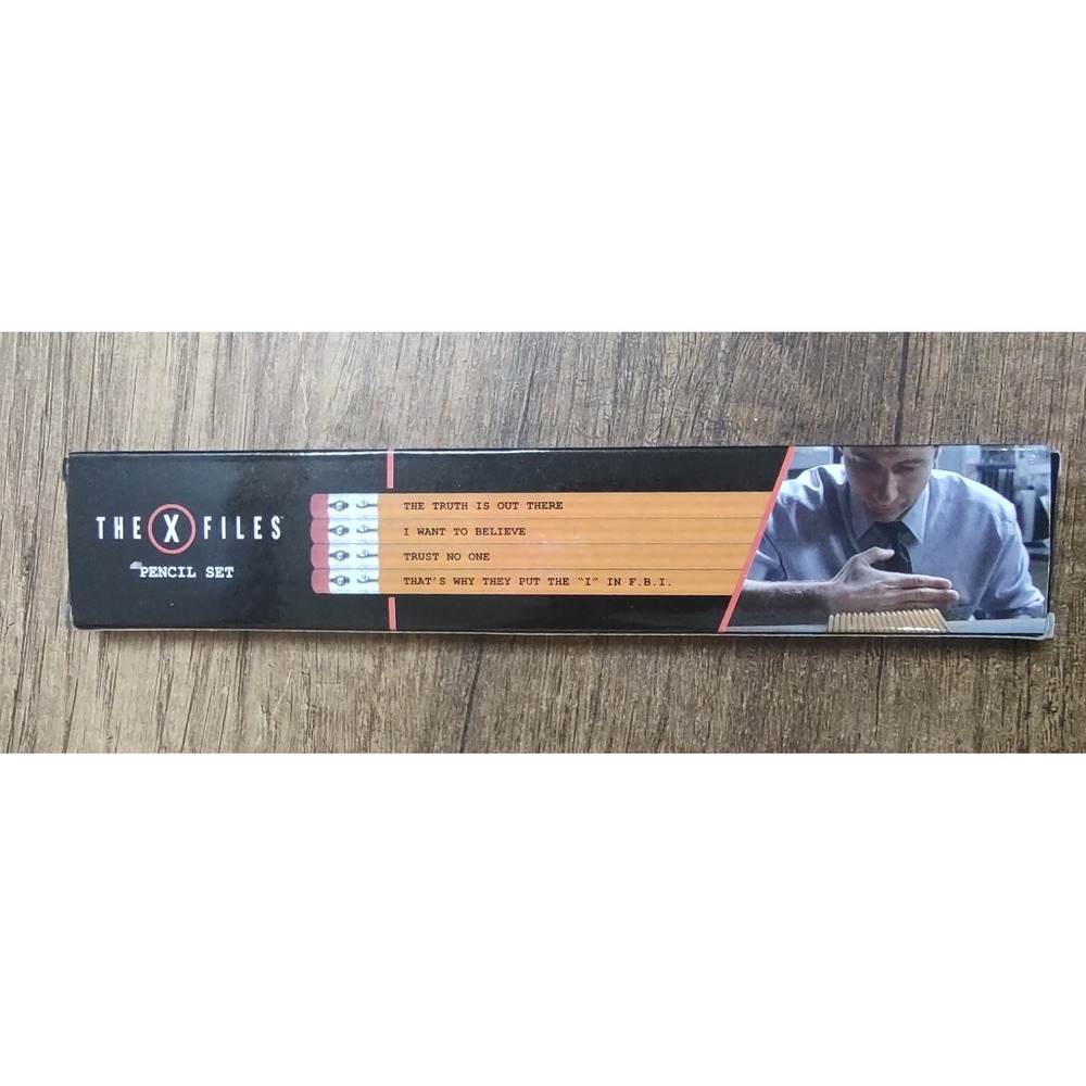 2017 The X Files 4 Pencil Set, Loot Crate Exclusive Z23